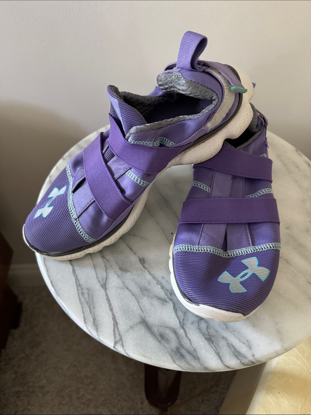 Under Armour women’s 7.5 Purple Slip-On Athletic Sneakers with Aqua Logo